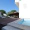 Villa Turandot-swimming pool-close to the beach