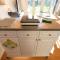 Tiny House Chez Claudine - Relaxen, Workspace, Nähe Thermen, Netflix, free Parking & Wifi - بروغ