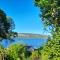 Lochside cottage with scenic terrace views, Argyll - Clynder