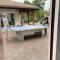 Chalet paisible à la plage, piscine et tennis - أوندريز