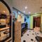 Two Bedrooms In Birch Tower With Pool - مانيلا