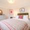 3 Chantry Cottages