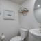 3 Mi to Ocean City Boardwalk Townhome with 2 Decks
