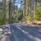 Cabin with Hot Tub - 4 Mi to Calaveras Big Trees! - أرنولد