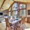 4 Mi to Snow Summit Cabin with Mtn Views and Decks - مدينة بيغ بير