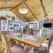 4 Mi to Snow Summit Cabin with Mtn Views and Decks - مدينة بيغ بير