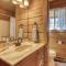 Creekside Cabin - Garage