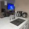 Smart Entire Loft, 3 br, 2 bath, with 3 tv