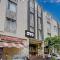 Townhouse Grand Inn