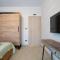 ELEGANCE SUITES