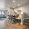 Stellar Location Access To Pool Hot Tub And More