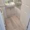 RentUnique Nimrod House 2 bed ample parking