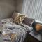 Aldwych house, For Holidays, Contractors & Relocation, Free Parking & Wi-Fi