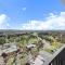 Chic 1-Bed with Stunning Lake View & Indoor Pool