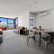 Chic 1-Bed with Stunning Lake View & Indoor Pool