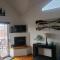 Odysea Ocean Cabin 26 w Jacuzzi & Modern Decor