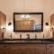 Private Jacuzzi & Pool, Elegant La Escondida 5BR