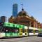 A Stylish & Central 2BR Apt Near Flinders Station