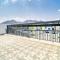 Unbeatable Price, Perfect for Groups with Sea Views by Deluxe Holiday Homes