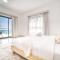 Unbeatable Price, Perfect for Groups with Sea Views by Deluxe Holiday Homes - Fudžajra