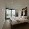 Luxurious & Elegant 6-Bed House