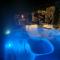 Fyne Byre Cottage - Barn Conversion with Hot Tub - Cairndow