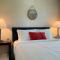 Large Renovated Cottage on East Lake Park