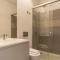 Modern 3BR, terrace, AC/heating & self check-in - Lisbona
