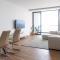 Lux 3-BR: Panoramic Sea View & Rooftop Pool