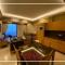 Raj Hotel