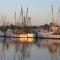 Southern Charm of Holden Beach - هولدن بيتش