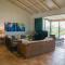 Villa Blue Hole