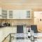 Downtown home by STN