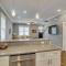 NEW 7 mins to Broadway Sleeps 8