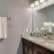 NEW 7 mins to Broadway Sleeps 8