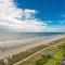 Ocean Front Views Camelot Resort 1011 - Myrtle Beach