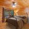 Lakeside Retreat Hot Tub Fishing Hiking