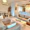 Boho Bay Apartment - Akanthú