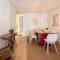 Host Wise - Colorful Bright Flat with Balcony
