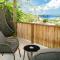 Island Oasis: Beach & Views - Enighed