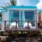 Bungalow les pieds ds l eau, La Maison Bleue
