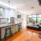 Alma, Art Deco Home in Caufield North - Melbourne