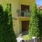 Sunflower Apartment