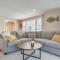 Cape Cod Family Home with Community Beach Access - 伯恩