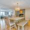 Cape Cod Family Home with Community Beach Access - 伯恩