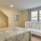 Cape Cod Family Home with Community Beach Access - 伯恩