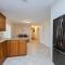 Sunny & Spacious House - Perfectly located for quick access to all of DFW - Farmers Branch