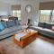 Large townhouse direct access to beautiful beach