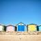Large townhouse direct access to beautiful beach