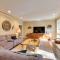 Cabin with Hot Tub - 4 Mi to Calaveras Big Trees! - أرنولد